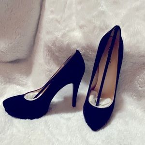 Guess suede leather platform 8.5 hells